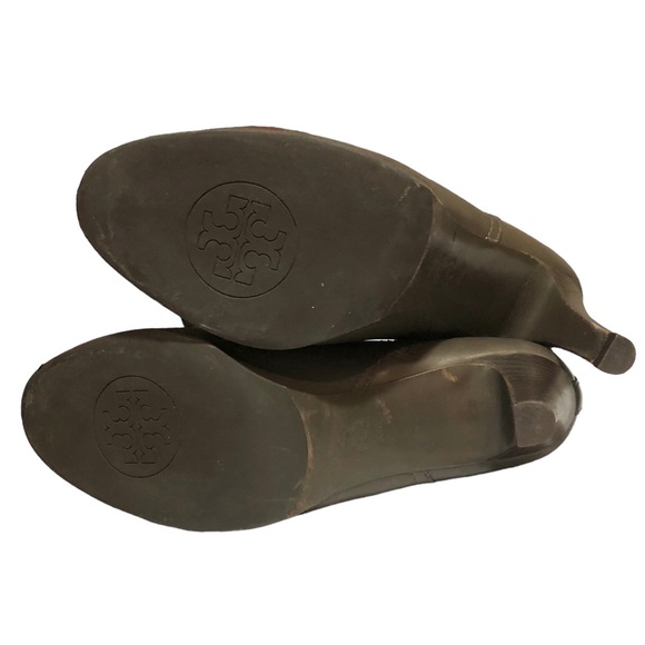 TORY BURCH Taupe Bristol Side Zip Heels Booties - Picture 6 of 12
